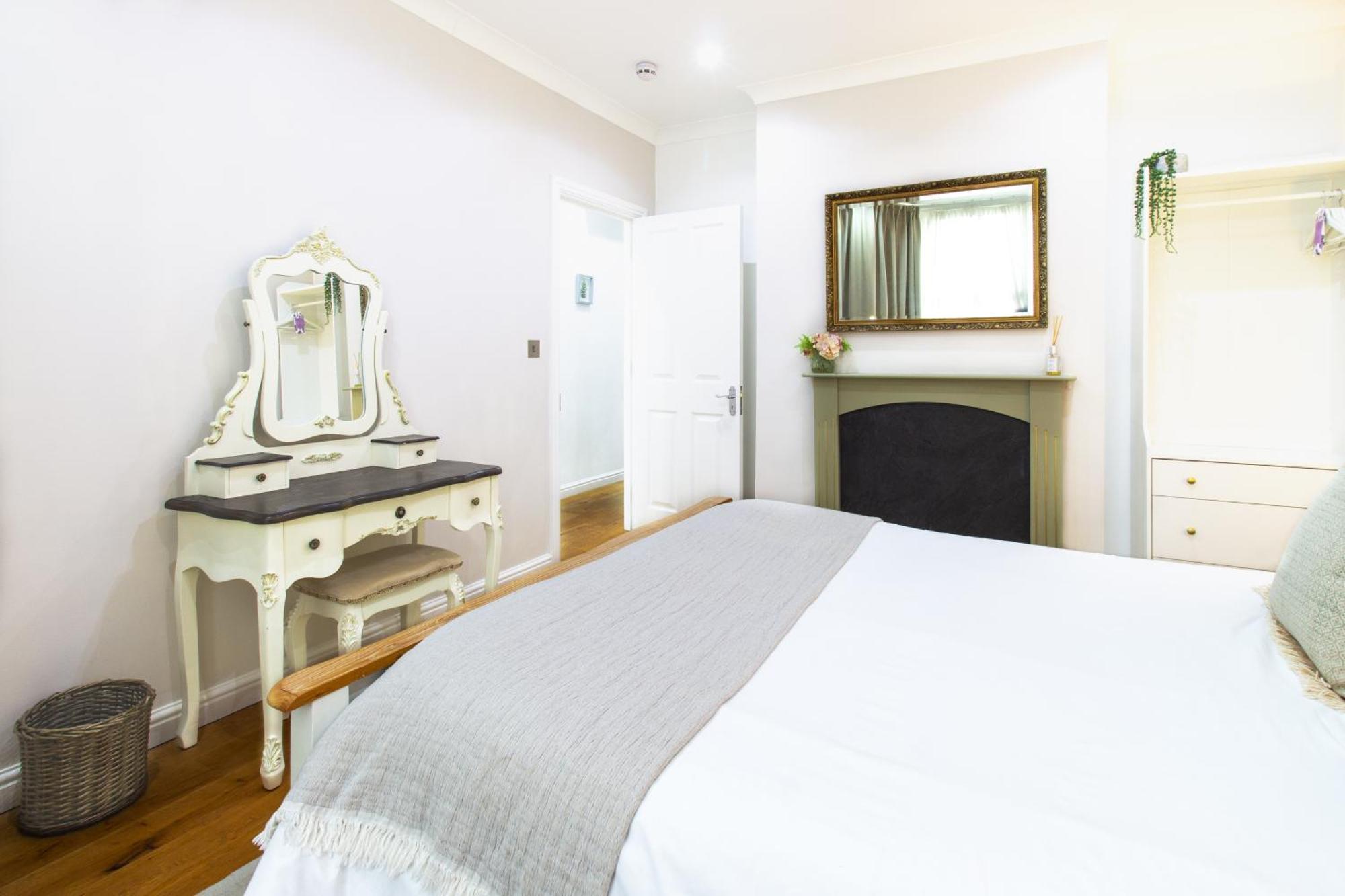Spacious 4Br House, 2 En Suites With Garden & On-Site Parking Maidstone Eksteriør billede